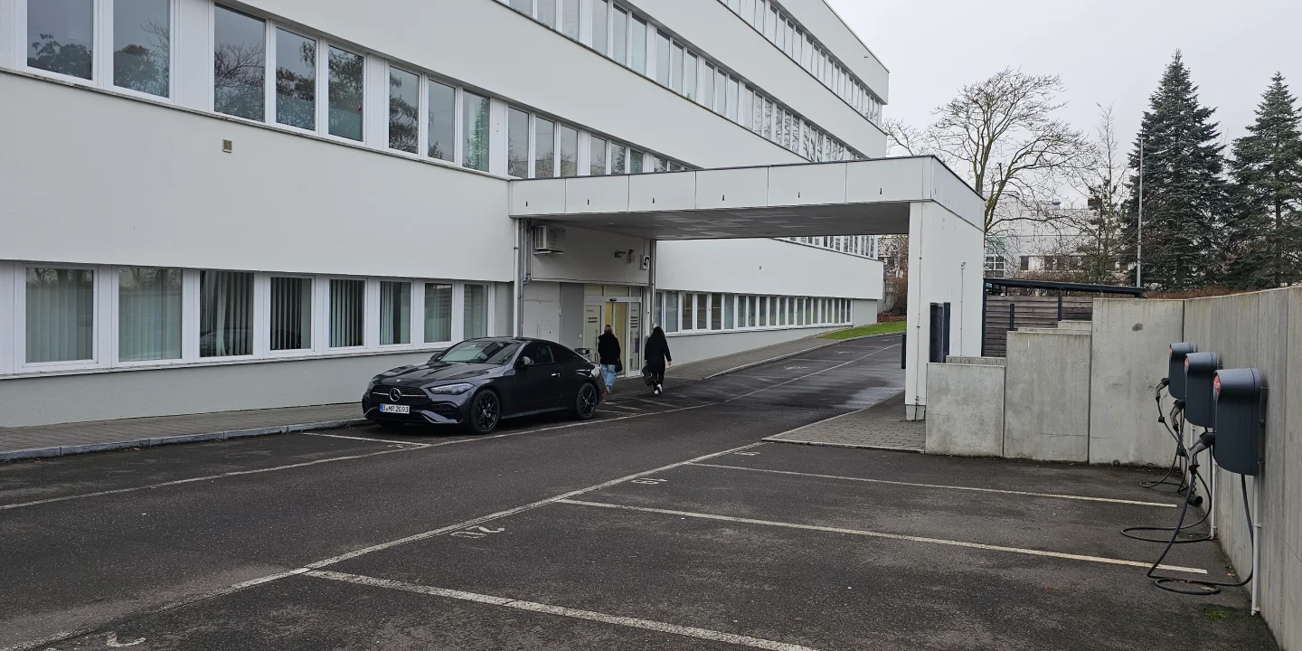 Gesundheitszentrum-Springpfuhl Hintereingang der Klinik